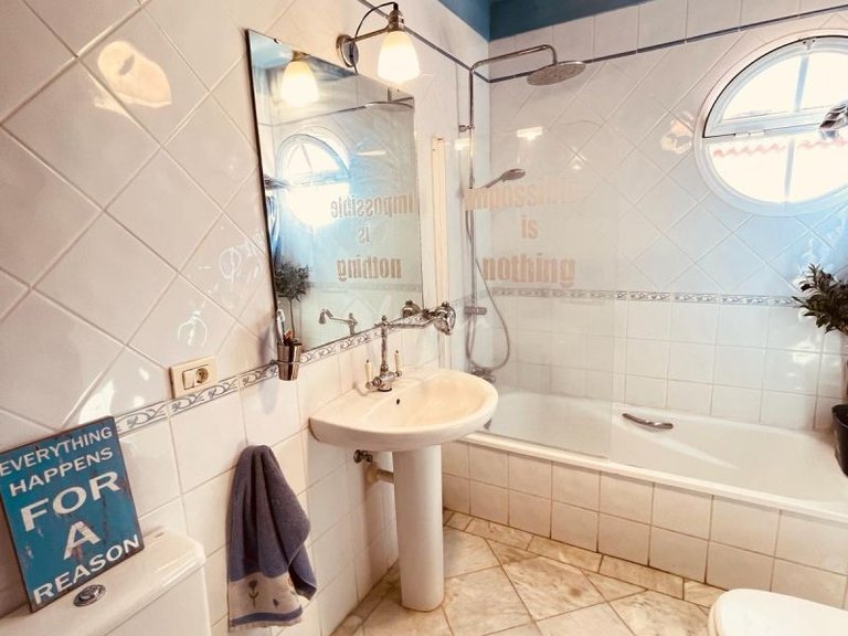 Villa for Sale in Chayofa, Tenerife 28