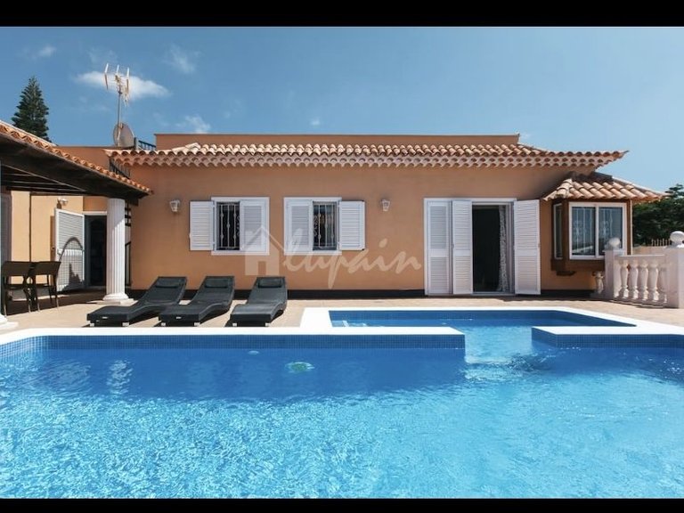 Villa for Sale in Costa Adeje, Malaga 1