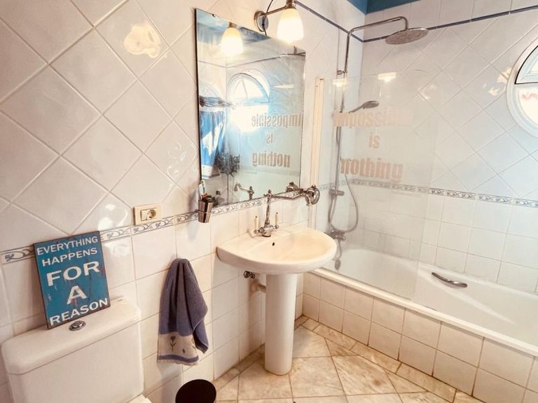 Villa for Sale in Chayofa, Tenerife 32