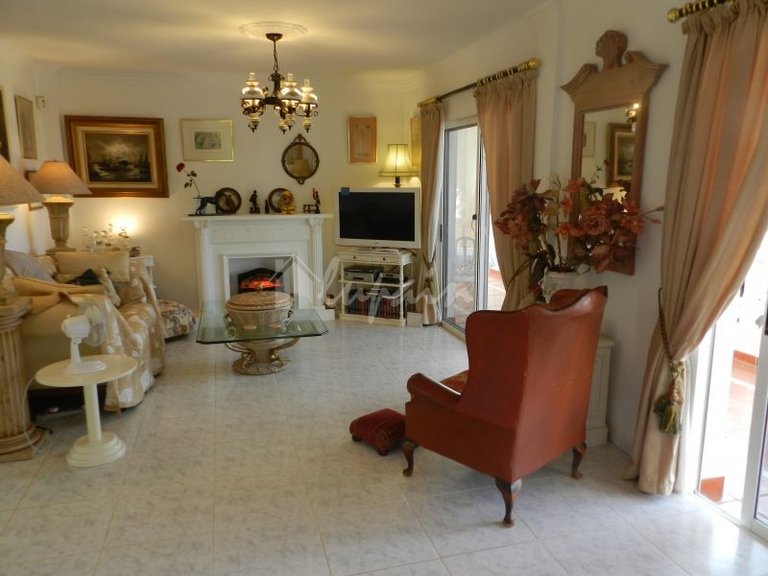 Villa for Sale in Guia De Isora, Tenerife 18