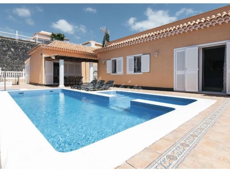 Villa for Sale in Costa Adeje, Malaga 26
