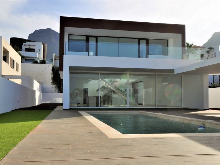 Villa for Sale in Costa Adeje, Malaga 34