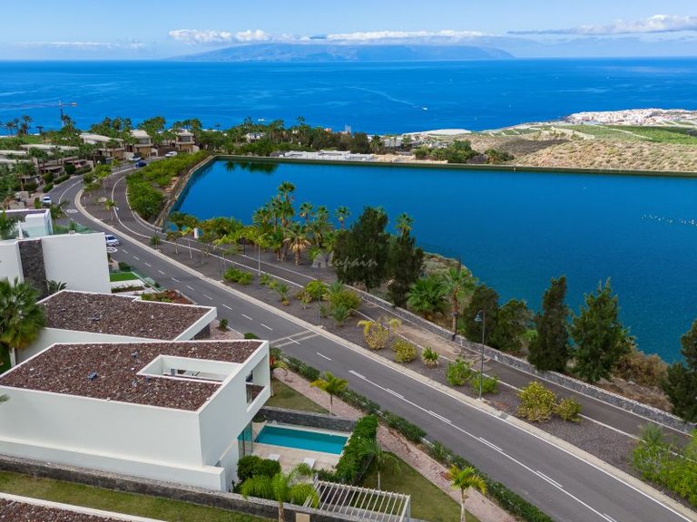 Villa for Sale in Costa Adeje, Tenerife 5