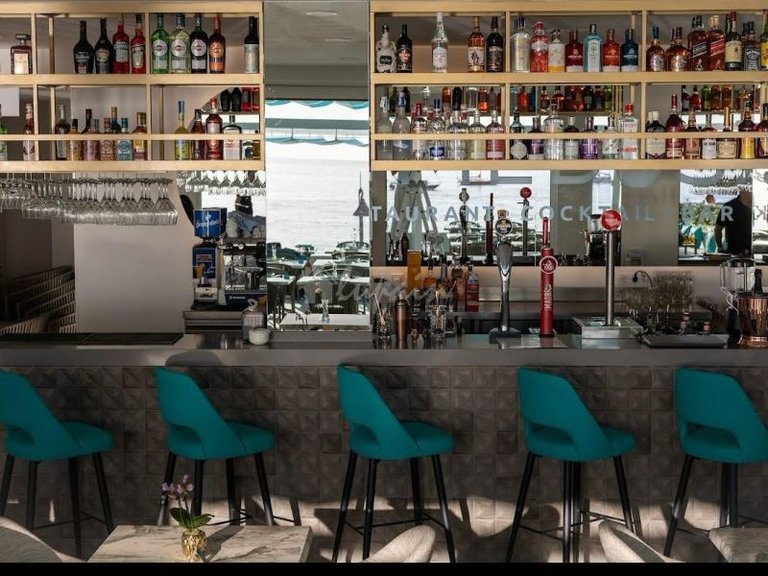 Commercial for Sale in Los Cristianos, Tenerife 3