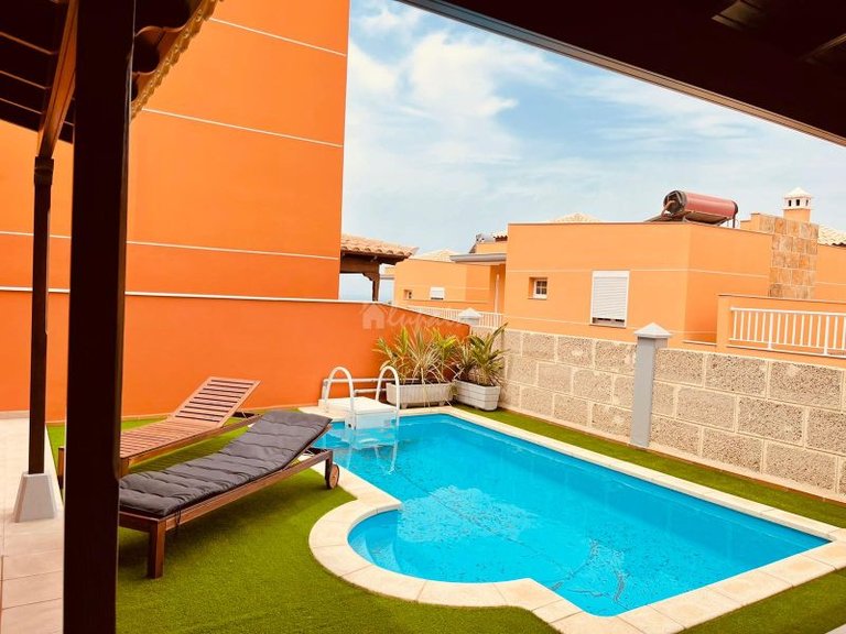Villa for Sale in Los Cristianos, Mesetas Del Mar 1