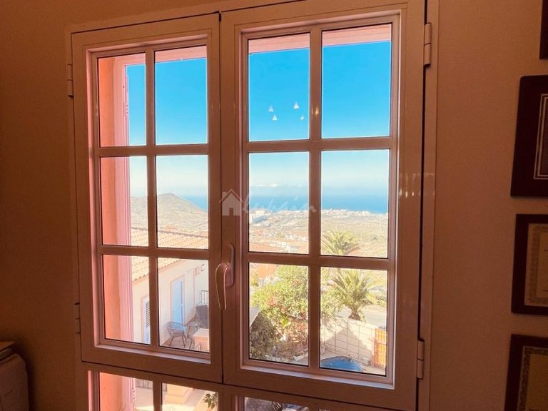 Villa for Sale in Chayofa, Tenerife 35