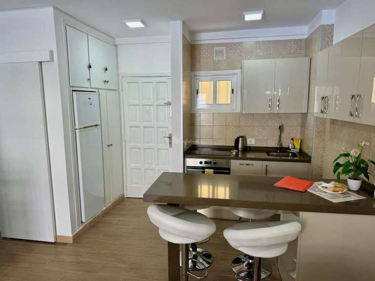 Apartment for Sale in Los Cristianos, Los Angeles 15