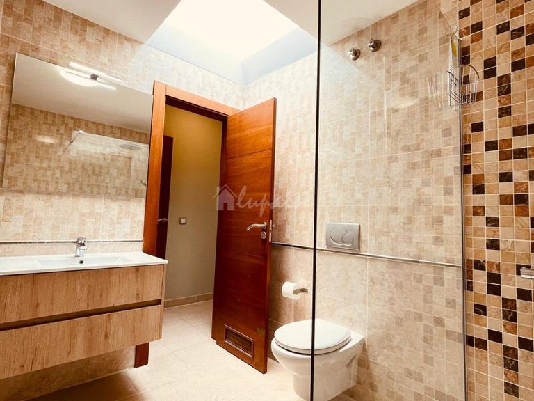 Villa for Sale in Los Cristianos, Mesetas Del Mar 32