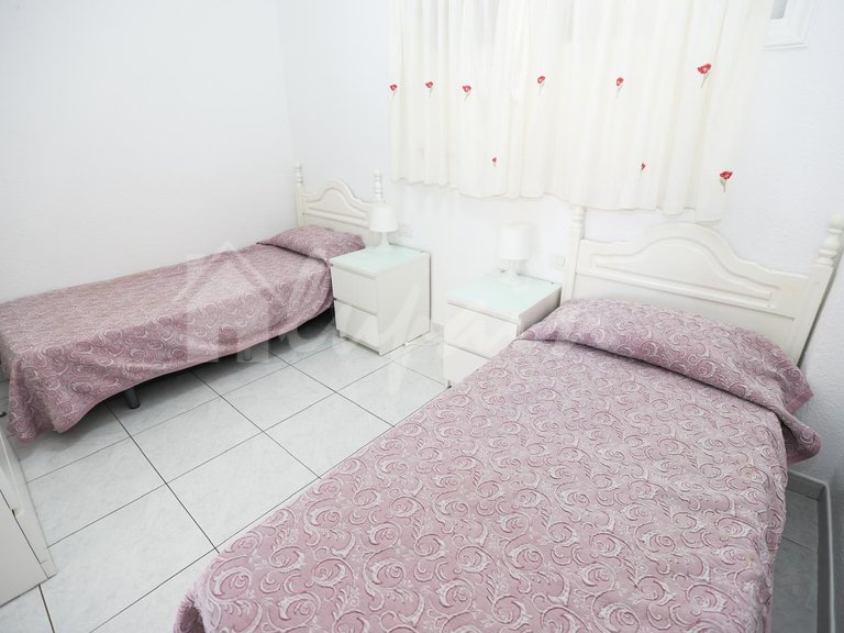 Apartment for Sale in Playa De Las Americas, Parque Santiago 35