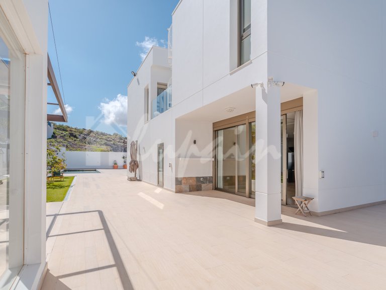 Villa for Sale in Torviscas, Roque Del Conde 11