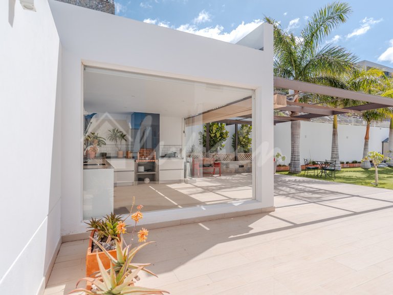 Villa for Sale in Torviscas, Roque Del Conde 12