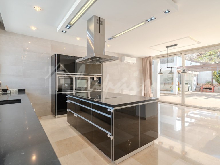 Villa for Sale in Torviscas, Roque Del Conde 23