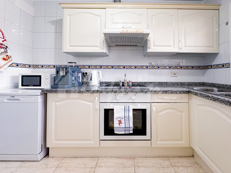 Apartment for Sale in Bahia Del Duque, Oasis Dakota 15