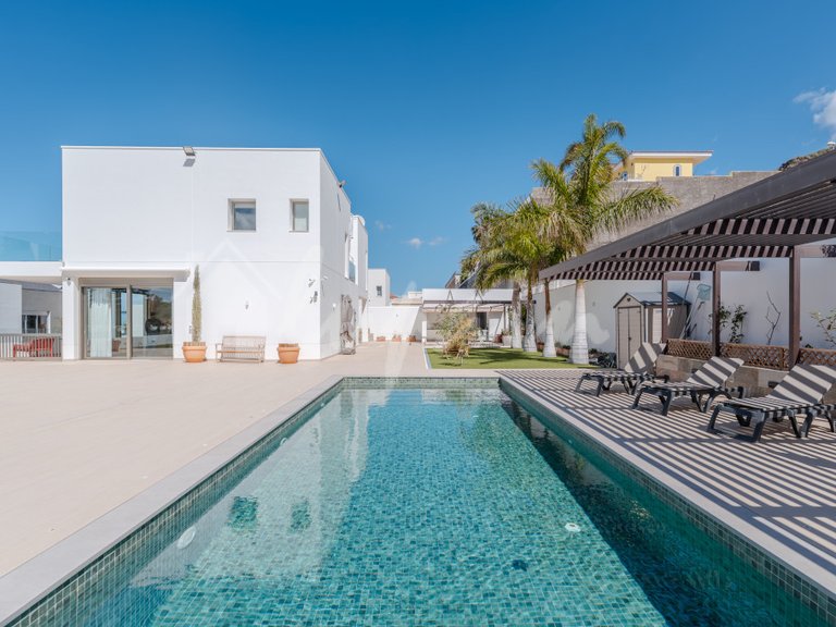 Villa for Sale in Torviscas, Roque Del Conde 3