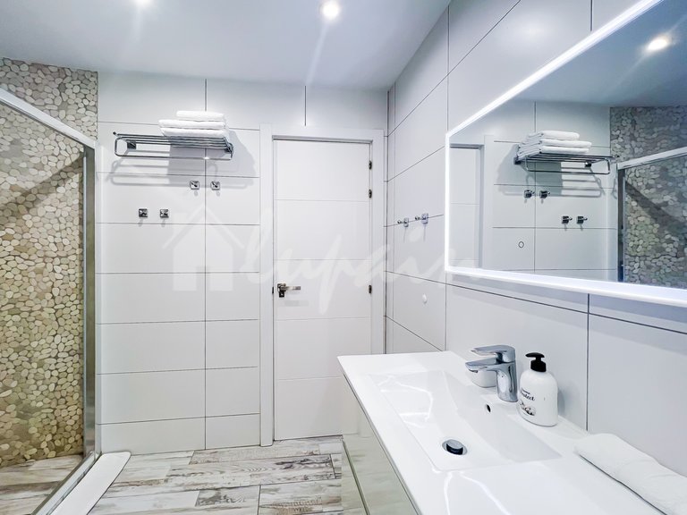 Apartment for Sale in San Eugenio, Parque Cristina 37