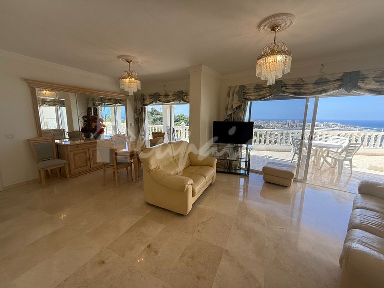 Apartment for Sale in San Eugenio, Falcon Manor 8