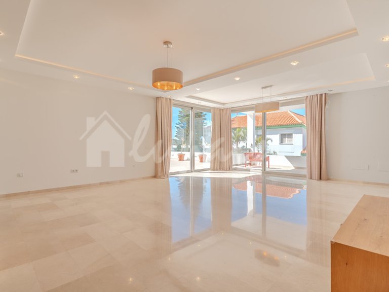 Villa for Sale in Torviscas, Roque Del Conde 33