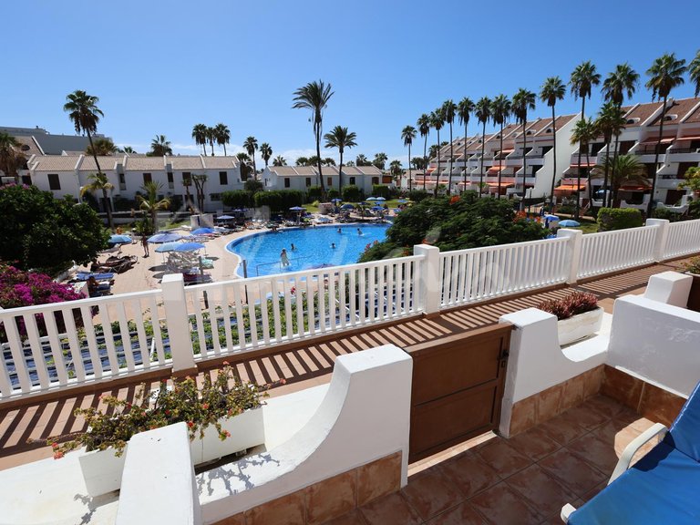 Apartment for Sale in Playa De Las Americas, Parque Santiago 1