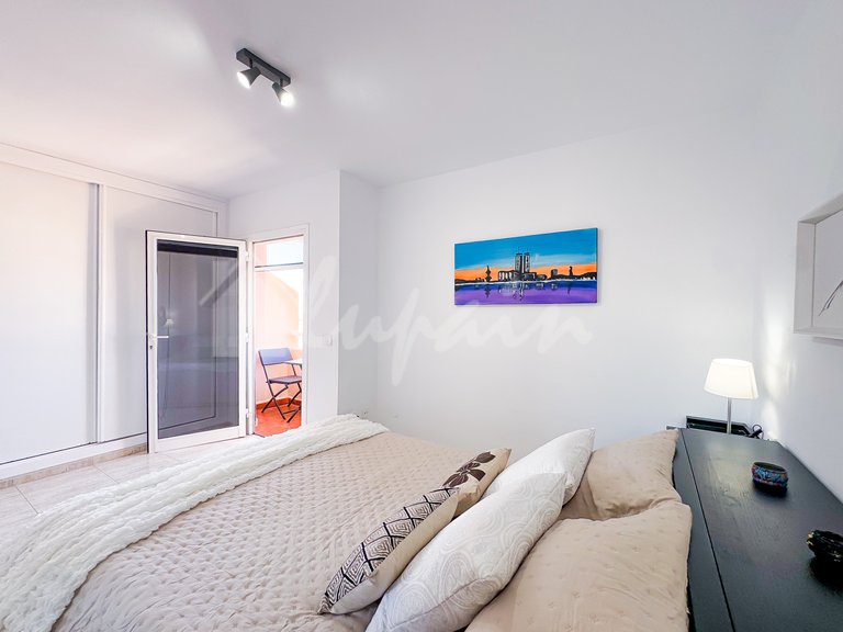 Apartment for Sale in Bahia Del Duque, Oasis Dakota 22