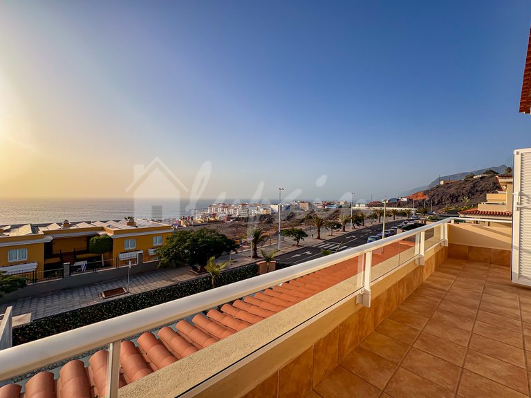 Villa for Sale in Puerto Santiago, Tenerife 9