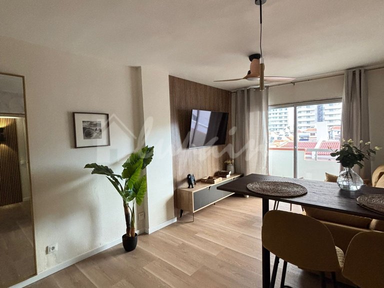Apartment for Sale in Playa De Las Americas, Los Tajinastes 5