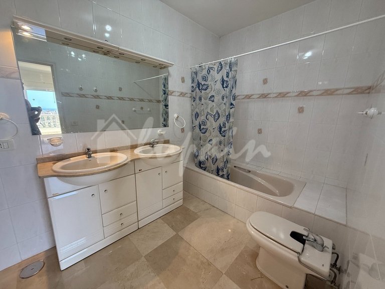 Apartment for Sale in San Eugenio, Falcon Manor 26