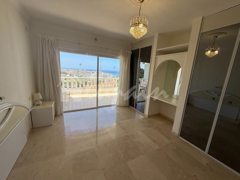 Apartment for Sale in San Eugenio, Falcon Manor 30