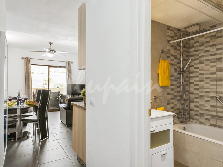 Apartment for Sale in Los Cristianos, Castle Harbour 15