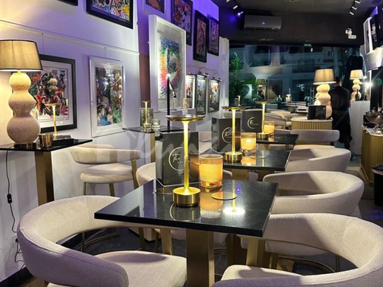 Commercial for Sale in San Eugenio, Tenerife 2