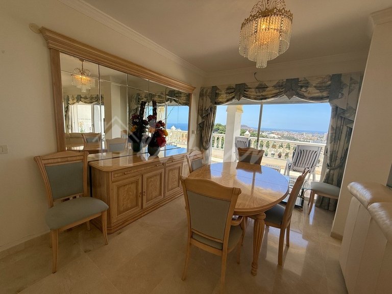 Apartment for Sale in San Eugenio, Falcon Manor 13