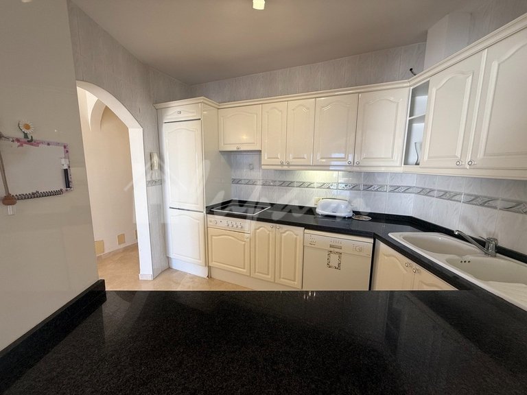 Apartment for Sale in San Eugenio, Falcon Manor 18