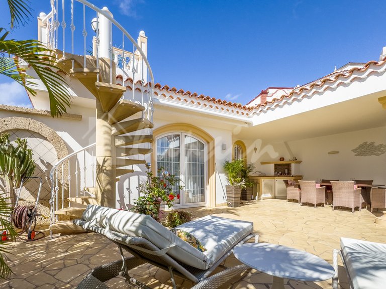 Villa for Sale in Bahia Del Duque, Tenerife 2