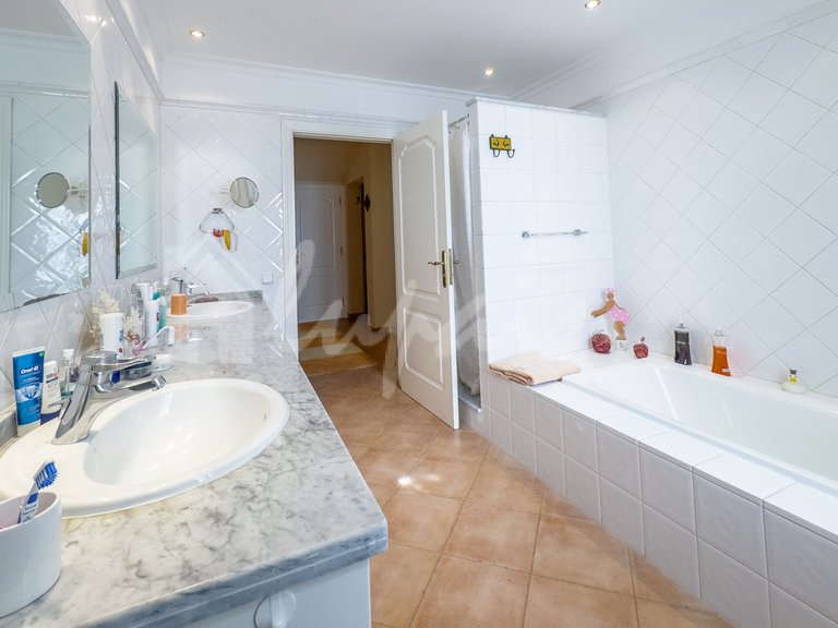 Villa for Sale in Bahia Del Duque, Tenerife 41