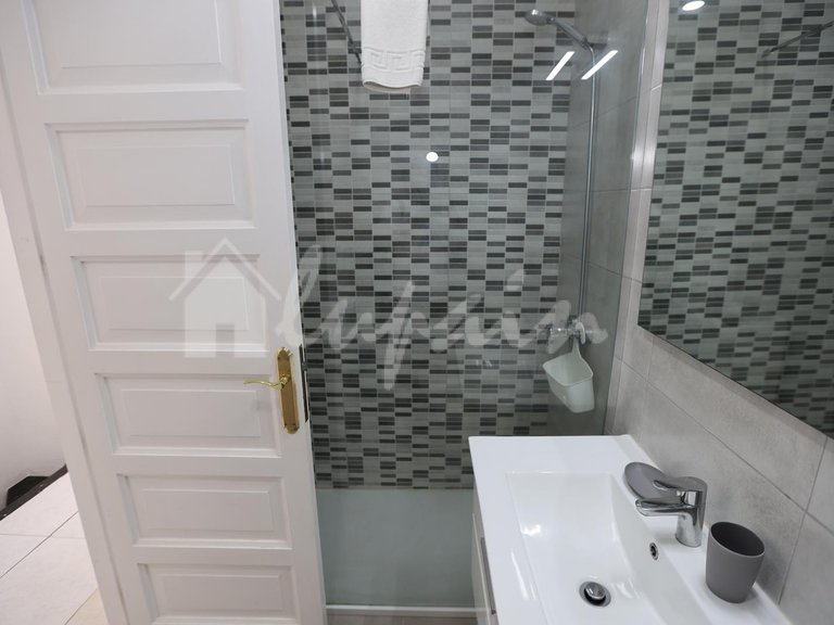 Apartment for Sale in Playa De Las Americas, Parque Santiago 71