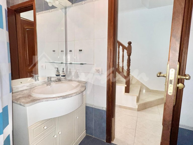 Apartment for Sale in Los Cristianos, Santa Cruz de Tenerife 16