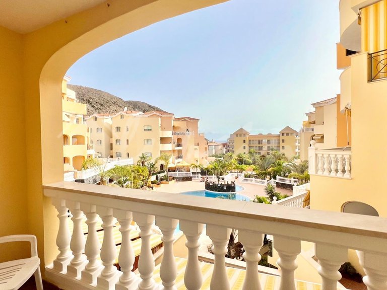 Apartment for Sale in Los Cristianos, Santa Cruz de Tenerife 3