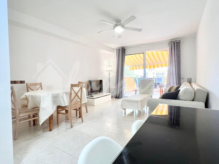 Apartment for Sale in Los Cristianos, Santa Cruz de Tenerife 6