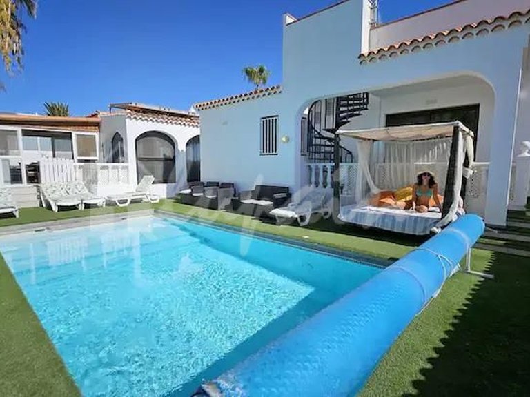 Villa for Sale in Amarilla Golf, Tenerife 1
