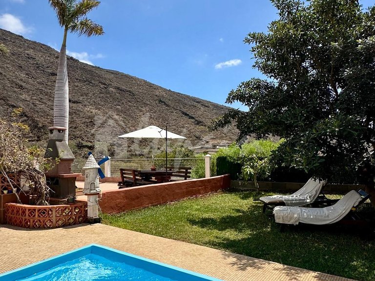 Villa for Sale in Los Gigantes, Tenerife 3