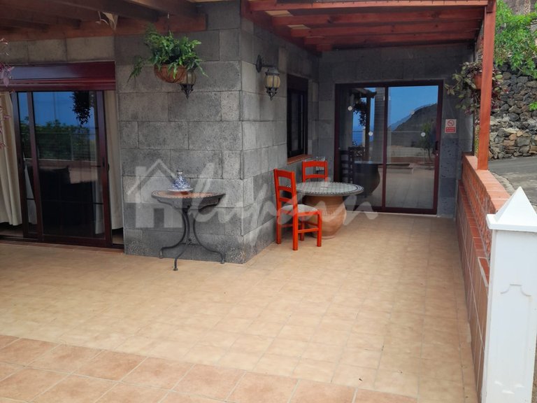Villa for Sale in Los Gigantes, Tenerife 16