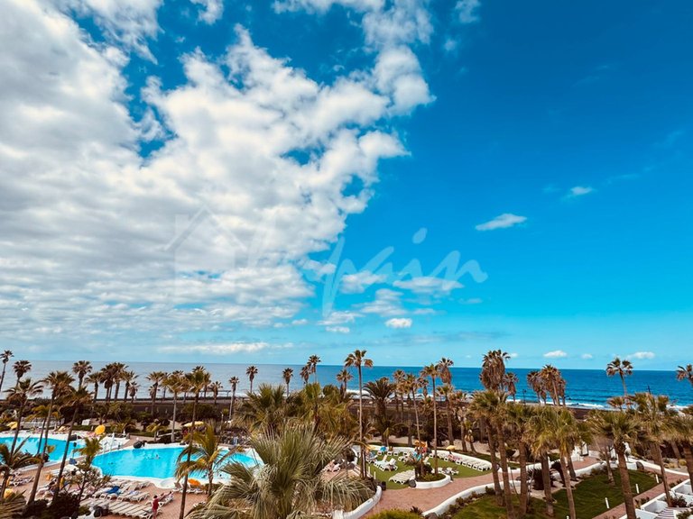 Apartment for Sale in Playa De Las Americas, Parque Santiago 3