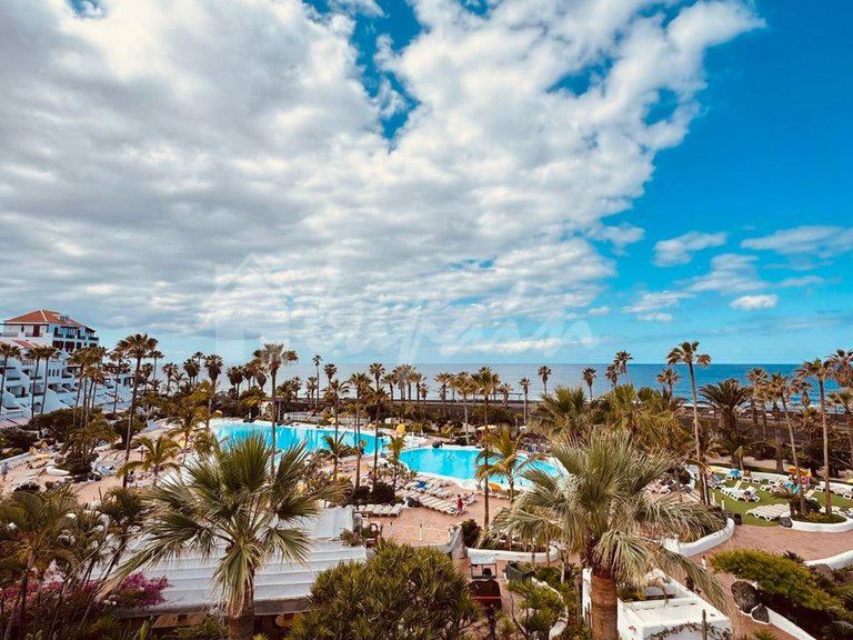 Apartment for Sale in Playa De Las Americas, Parque Santiago 2