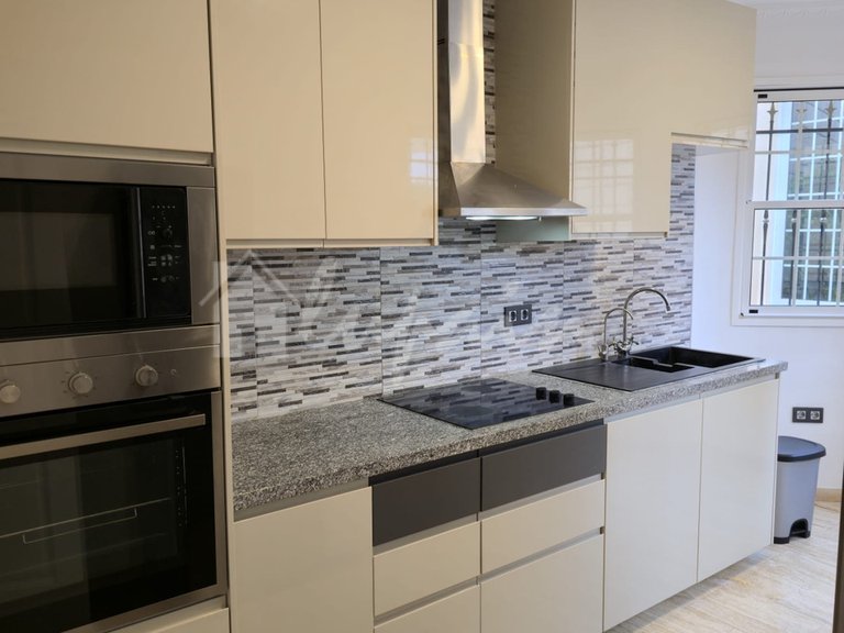 Town House for Sale in Chayofa, Residential Elena 23