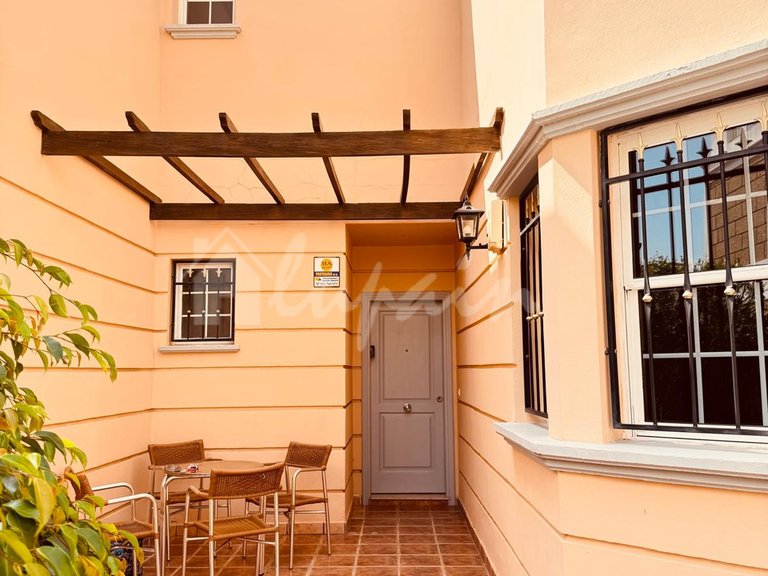 Town House for Sale in Chayofa, Residential Elena 1