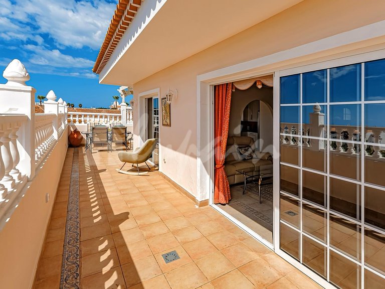Villa for Sale in Callao Salvaje, Tenerife 4