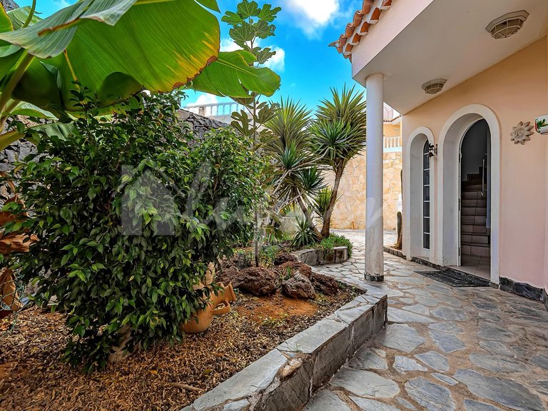 Villa for Sale in Callao Salvaje, Tenerife 20