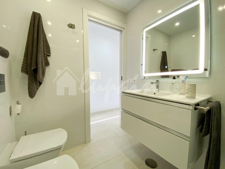 Apartment for Sale in Playa De Las Americas, Tenerife 19