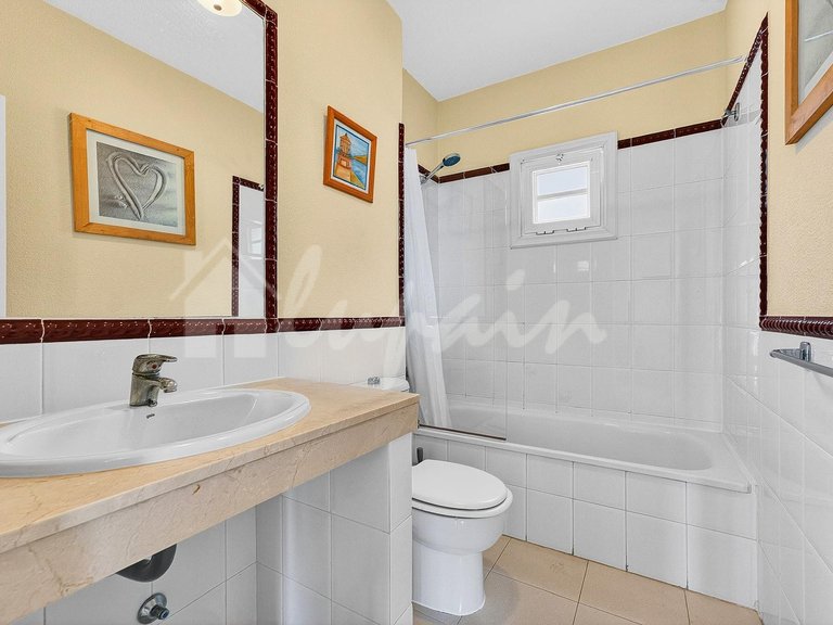 Apartment for Sale in Torviscas, Balcon Del Atlantico 20