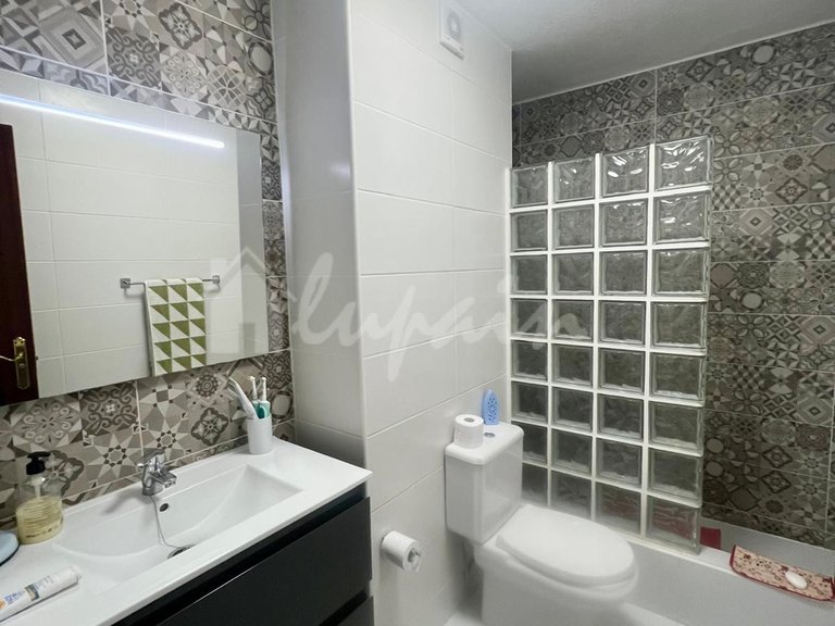 Apartment for Sale in Los Cristianos, Victoria Court 13