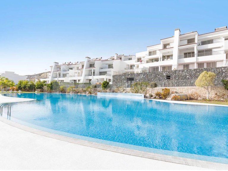 Apartment for Sale in La Caleta, Magnolia Golf Resort 1